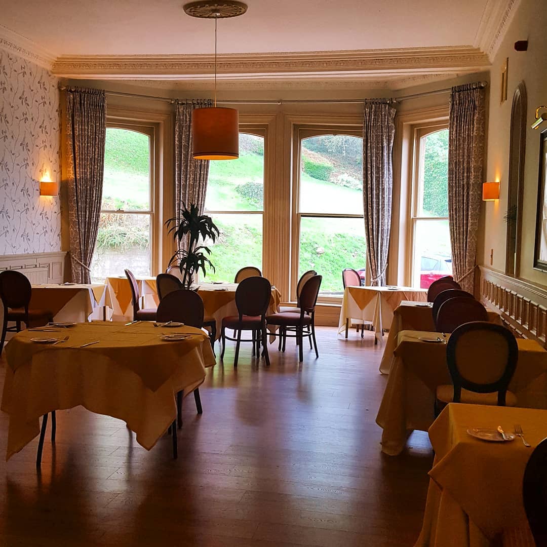 Good morning! 🍁🍁
Here you can see a stunning view from one of our dining rooms, ideal for a lovely meal in the countryside.
More info in our website: limpleystokehotel.co.uk/dining/
#lshbath #food #dining #restaurant #hotel #travel #nature #hotelsinbath #event #events #bestwesterngb