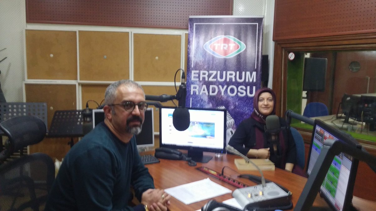 Tansu Köse Yurdagül (@tansuyurdagul) on Twitter photo Ataturk Universitesi Edebiyat Fak. Turk Dili Edb. Eski Turk Edebiyati Anabilim Dalindan Dr. Ogretim Uyesi Nazire Erbay studyo konugumuz. <a href="/TRTErzurum/">TRT Erzurum Radyosu</a> Ataturk Universitesi Edebiyat Fak. Turk Dili Edb. Eski Turk Edebiyati Anabilim Dalindan Dr. Ogretim Uyesi Nazire Erbay studyo konugumuz. <a href="/TRTErzurum/">TRT Erzurum Radyosu</a>
