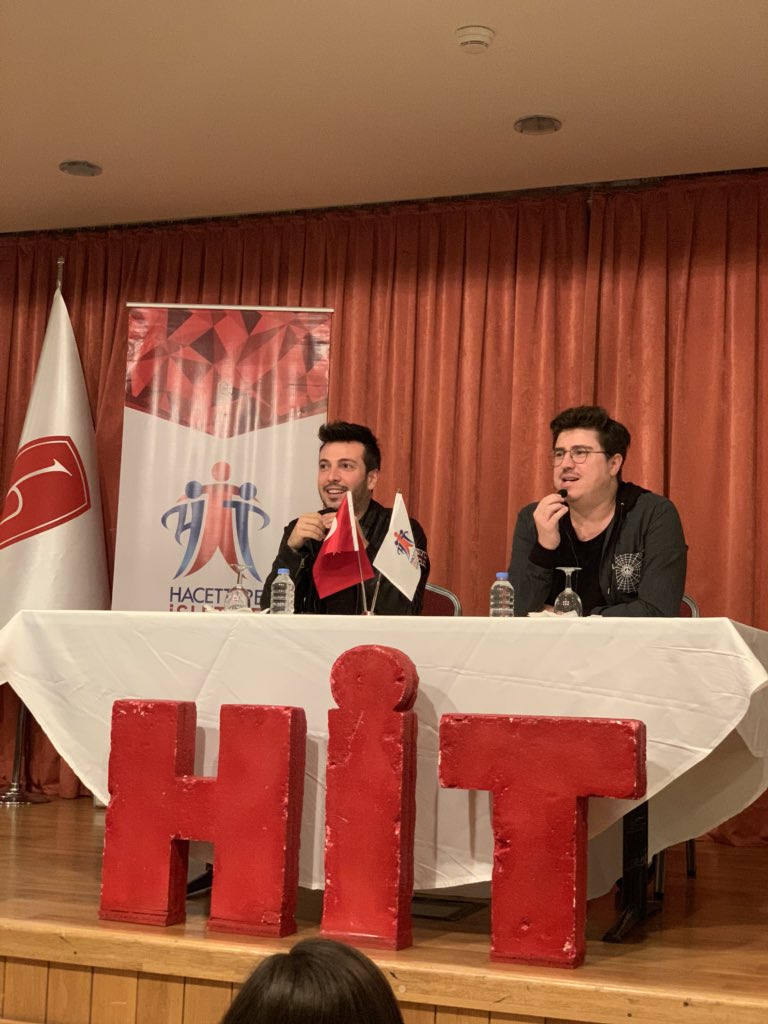 hacettepehit's tweet photo. Bu keyifli söyleşi için Yol Arkadaşım 2 film ekibinden başta Oğuzhan Koç ve İbrahim Büyükak olmak üzere etkinliğimize yoğun ilgi gösteren herkese çok teşekkür ederiz! Gelecek etkinliklerimiz için takipte kalın. 🎉☺️ #hacettepe #yolarkadaşım2 #oğuzhankoç #ibrahimbüyükak #hittalks https://t.co/XXNJaUn3Ik