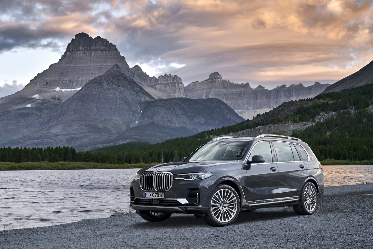 DriveAndRideES's tweet photo. BMW X7 2019 El lanzamiento mundial del nuevo BMW X7 se iniciará en marzo de 2019. Una nueva dimensión de lujo  #2019BMWX7 #BMWX7  #BMW @BMWEspana https://t.co/reZOnXuxYx https://t.co/BQC5aQSRQS