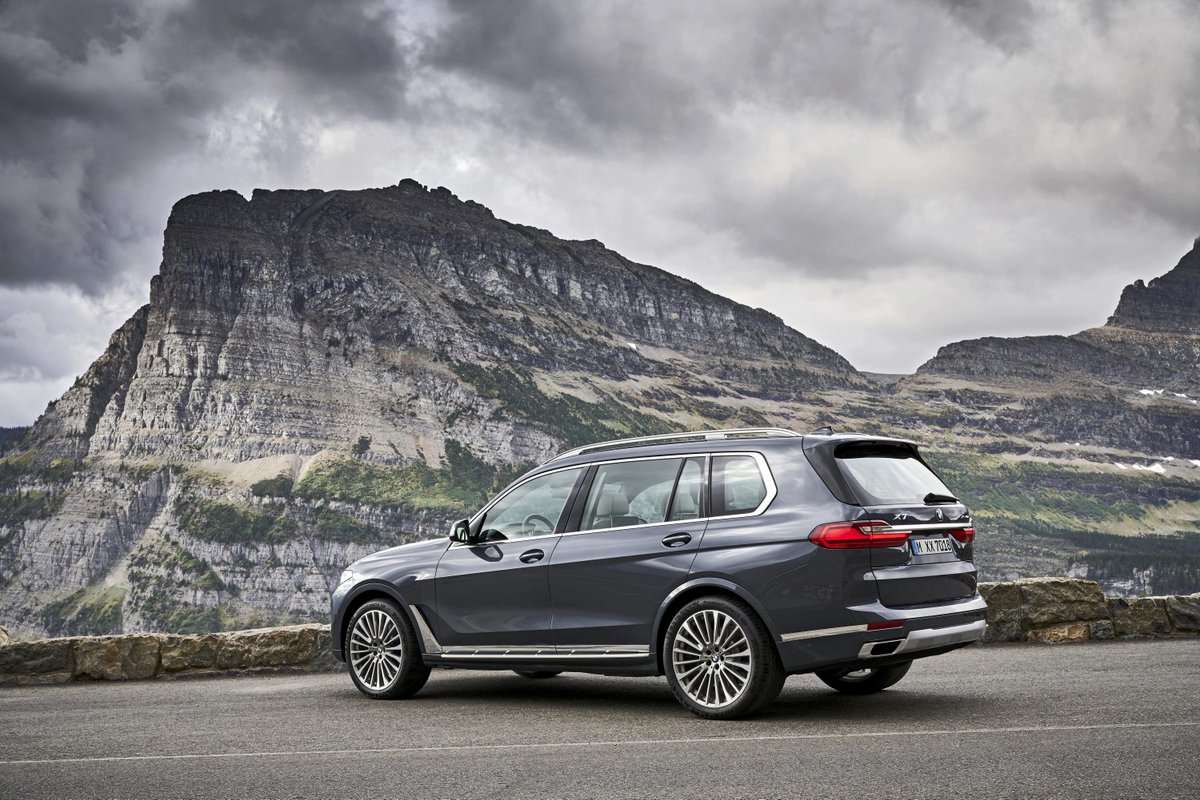 DriveAndRideES's tweet photo. BMW X7 2019 El lanzamiento mundial del nuevo BMW X7 se iniciará en marzo de 2019. Una nueva dimensión de lujo  #2019BMWX7 #BMWX7  #BMW @BMWEspana https://t.co/reZOnXuxYx https://t.co/BQC5aQSRQS