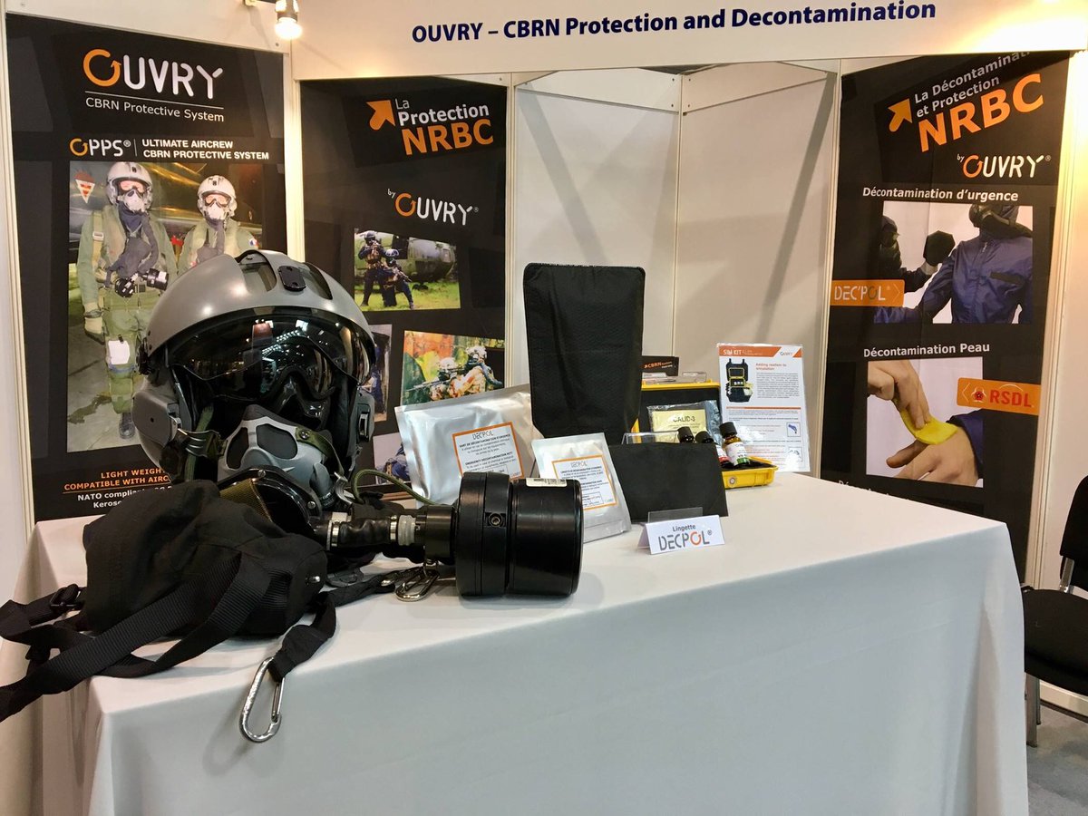 Ouvry_NRBCe's tweet photo. Cette semaine, retrouvez-nous (avec le sourire bien sûr!) au Future Force Forum à Prague (HALL 3 stand 332).
Au programme, nos produits contre les risques #NRBC tels que le système #OPPS pour les pilotes de chasse, le gant #DECPOL et le #SIMKIT. https://t.co/yroGFP76IR