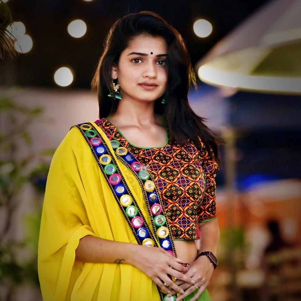 Hruta holic tweet media