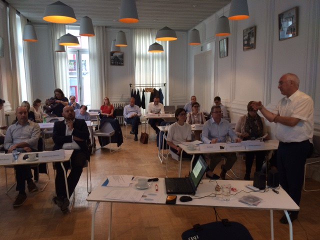 16 oktober 2018 aftrap van de EMS/IFB-opleiding Adviseur familiebedrijven 2018-2019, een jubileumeditie - 10 jaar!  Meester Jozef Lievens en programmacoördinator Hugo Couck verwelkomden de deelnemers. 
#succes #emspafa