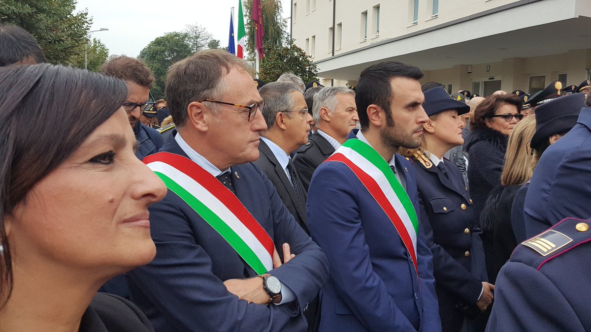 cittAgora's tweet image. A #Settimo torinese inaugurazione del Centro Operativo Autostradale della @poliziadistato. Per la Città di #Torino è intervenuto il presidente del Consiglio comunale @FabioVersaci.
#ativa #autostrade #polstrada