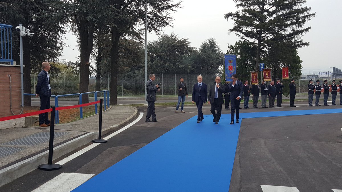 cittAgora's tweet image. A #Settimo torinese inaugurazione del Centro Operativo Autostradale della @poliziadistato. Per la Città di #Torino è intervenuto il presidente del Consiglio comunale @FabioVersaci.
#ativa #autostrade #polstrada