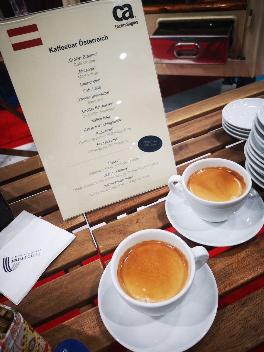 S_Baecker's tweet photo. Die 🇦🇹Kaffeehausspezialitäten gibt es von @CAAutomation_DE auf dem #DSAGJK18 an Stand L14. Mehlspeisen lassen wir weg, dafür gibts alles zum Thema #Automatisierung #SAP #ERP #systemcopy https://t.co/MXHBHpsYrQ