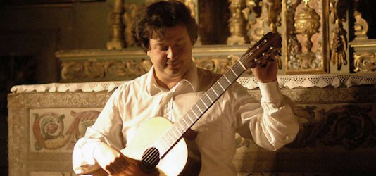 🗓️ Venerdì 19 Ottobre - ore 20.00
🔹 <a href="/MuseoCalatia/">Museo Calatia</a> 
Emanuele Segre, chitarra
( Weiss / Giuliani / Respighi / Ravel / Albeniz)

Concerto e visita guidata in concomitanza con l’apertura notturna del Museo. Ingresso libero fino a esaurimento posti
 #autunnomusicale @Polonapoli