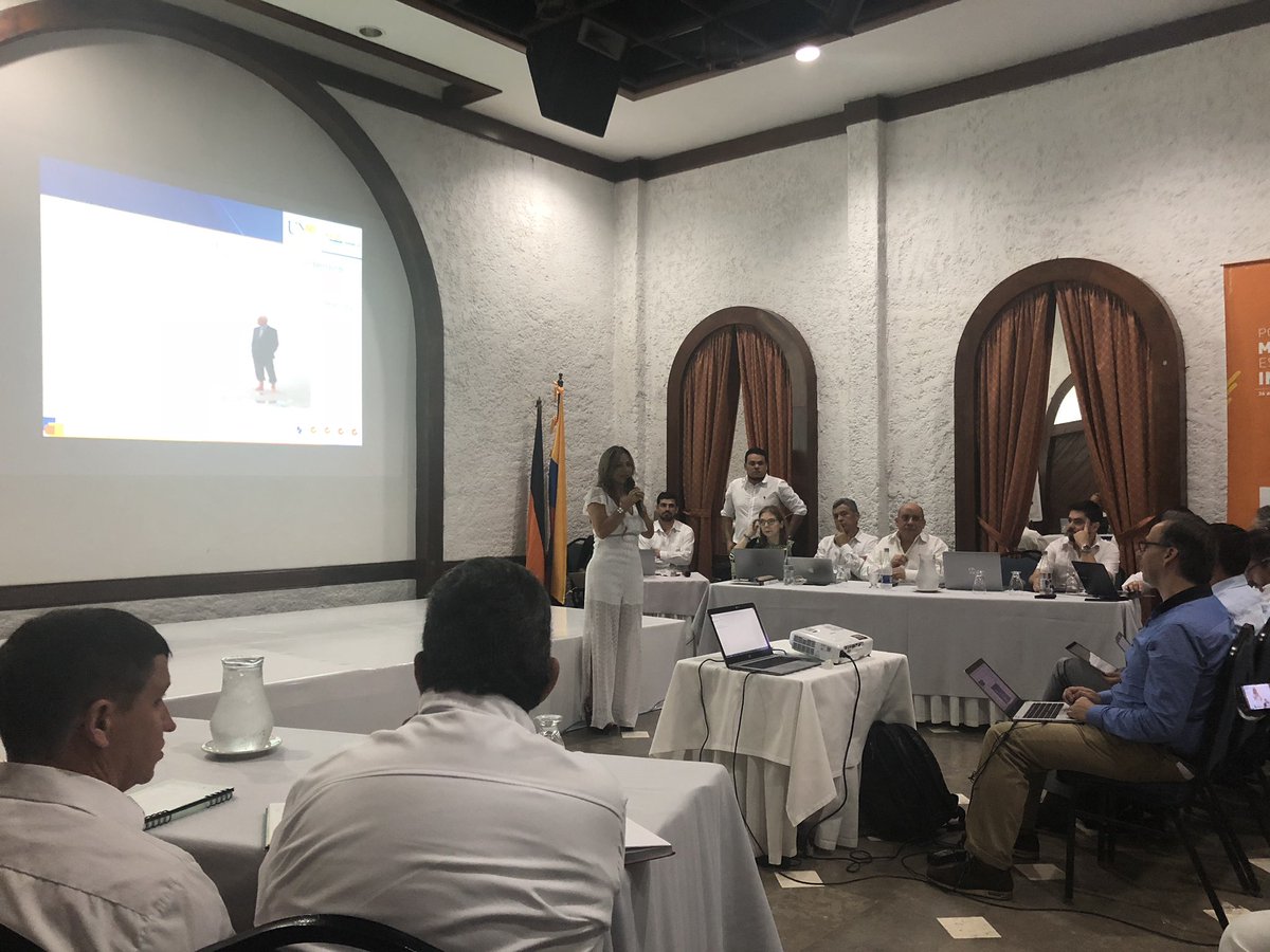 CaroCalleUNAD's tweet photo. Despliegue Estratégico Academico y Administrativo (Segundo día) @UnadccavNeiva 
#DespliegueZonalUNAD Zona Sur
#ModoRP https://t.co/JJVDhkD25b
