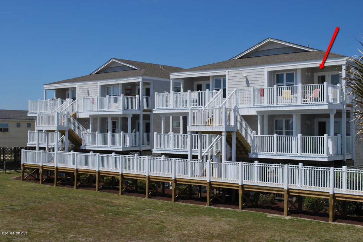 RemaxAtTheBeach's tweet photo. Would you enjoy waking up oceanfront? This 2BR, 2BA unit offers beachfront living with an oceanfront pool and an impressive rental history. https://t.co/TgI4apQACO https://t.co/vS8V0G5fEg