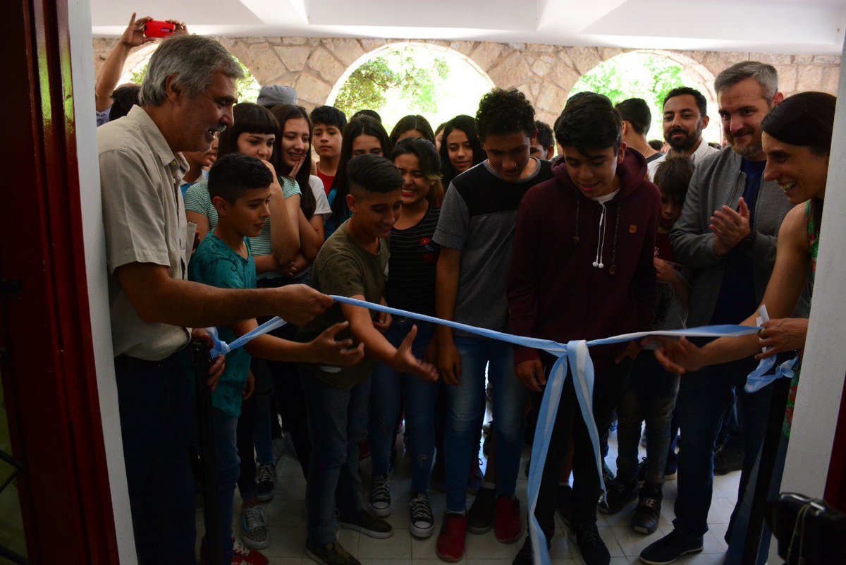 Con la presencia del Ministro de educación  @WalterGrahovac 
quedo oficialmente inaugurado el Modulo de aulas y el comedor para la escuela Proa.