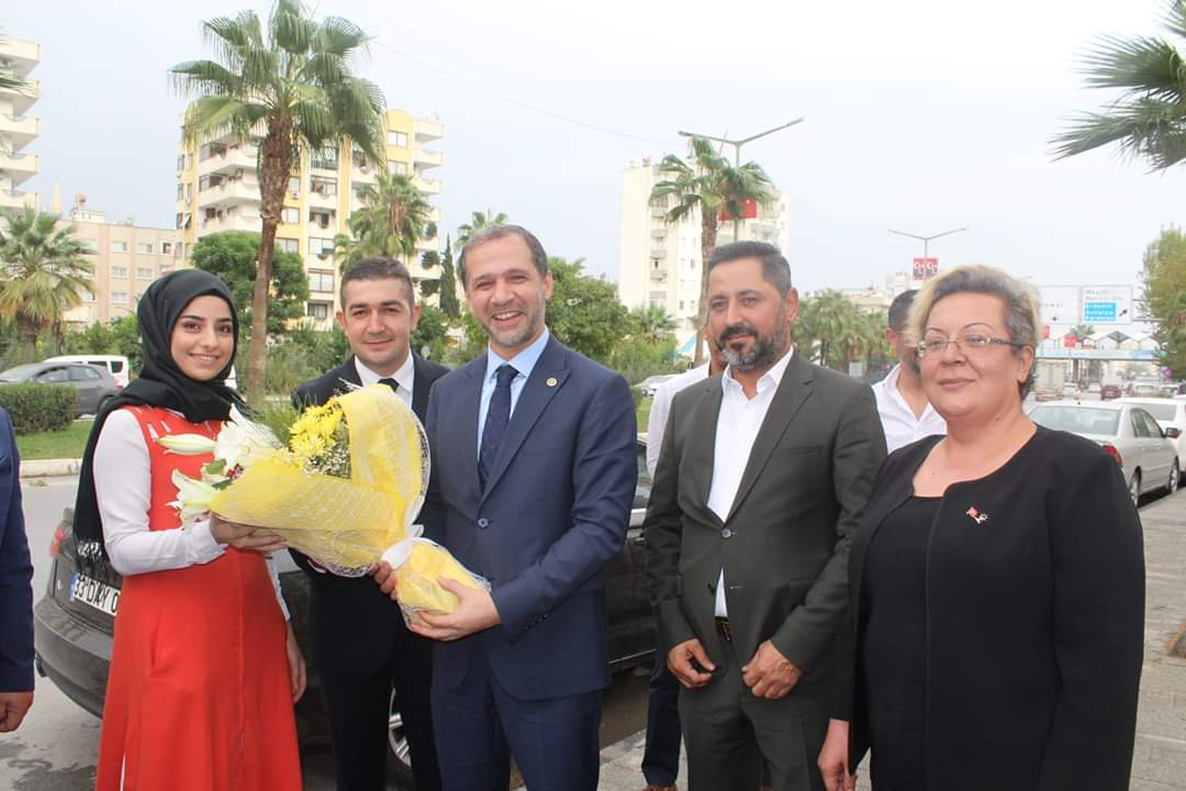 Emsal Şaşmaz 🇹🇷 (@emsal_sasmaz33) on Twitter photo Genel Merkez Teşkilat Başkan Yardımcımız, AK Parti Hatay Milletvekilimiz Sn. Abdulkadir ÖZEL'i Yenişehir İlçe Başkanlığı'mızda karşıladık.
<a href="/lutfielvan/">Lütfi Elvan</a> <a href="/erkankandemir/">Erkan Kandemir</a> <a href="/selvacam/">Lütfiye Selva Çam 🇹🇷</a> <a href="/AKKADINGM/">AK Parti Kadın Kolları</a> <a href="/AbdulkadirOzl/">Abdulkadir Özel</a> <a href="/cesimercik/">Av. Cesim Ercik🇹🇷</a> <a href="/ayselmavioglu/">Aysel Mavioğlu 🇹🇷</a>
@BekirTopcu9 Genel Merkez Teşkilat Başkan Yardımcımız, AK Parti Hatay Milletvekilimiz Sn. Abdulkadir ÖZEL'i Yenişehir İlçe Başkanlığı'mızda karşıladık.
<a href="/lutfielvan/">Lütfi Elvan</a> <a href="/erkankandemir/">Erkan Kandemir</a> <a href="/selvacam/">Lütfiye Selva Çam 🇹🇷</a> <a href="/AKKADINGM/">AK Parti Kadın Kolları</a> <a href="/AbdulkadirOzl/">Abdulkadir Özel</a> <a href="/cesimercik/">Av. Cesim Ercik🇹🇷</a> <a href="/ayselmavioglu/">Aysel Mavioğlu 🇹🇷</a>
@BekirTopcu9