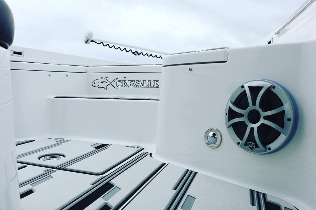 Must have for a great boat... speakers louder than everything else 🎶 @crevalleboats
#wetlife #wetsounds #Revospeakers #experienceprecision #experienceinnovation #experiencedurability #experiencewetsounds