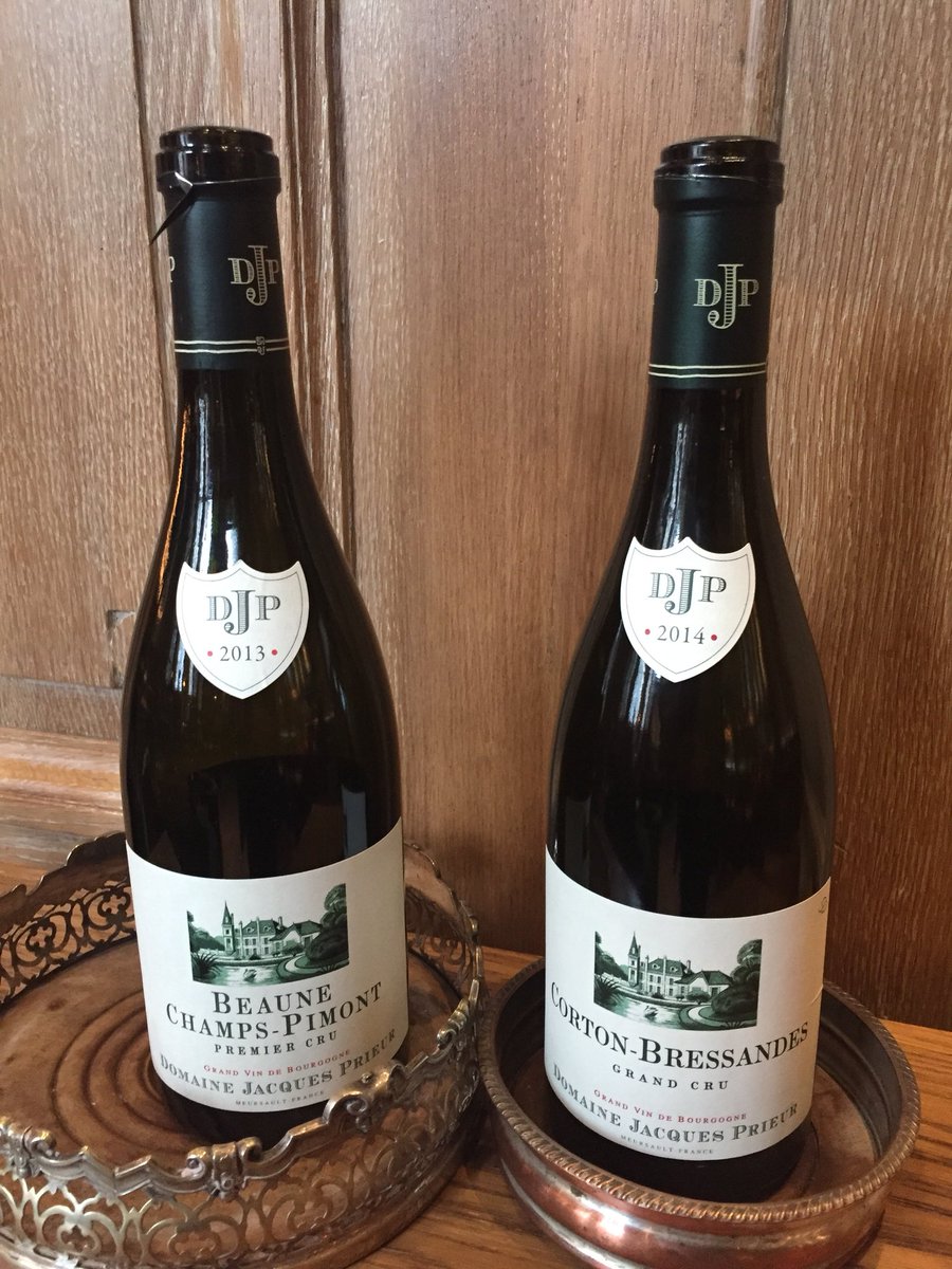 Splendid luncheon with these two friends! <a href="/corneyandbarrow/">Corney & Barrow</a> @67pallmall <a href="/LabruyereFamily/">Labruyere Family</a>