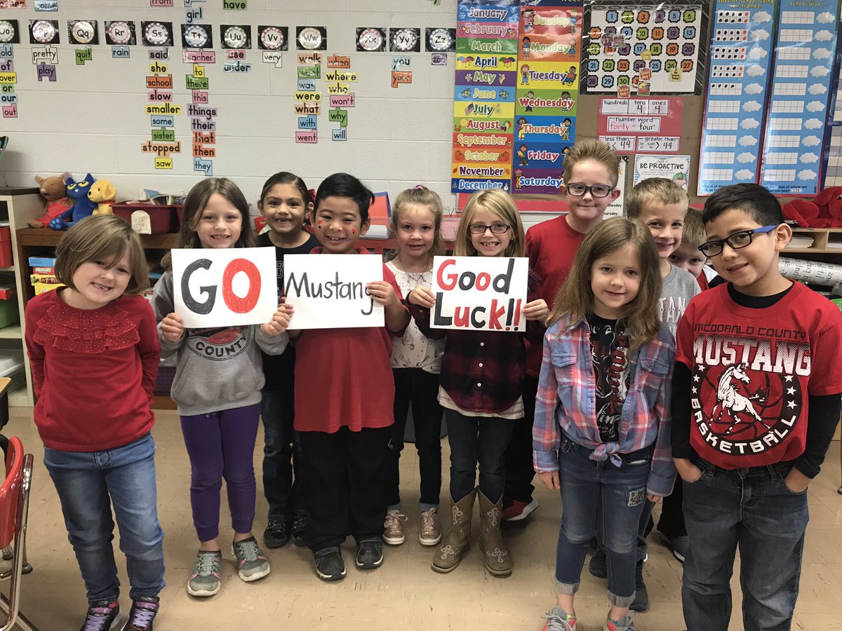 shawndbteach's tweet photo. Mrs Bradley’s first grade class is wishing the coaches and the softball team good luck today!! #MCsoftball  #mcr1PRIDE #AESRedbirds https://t.co/dIX85Uf894