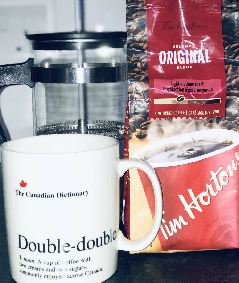 highland_andy's tweet image. Helping me get through re-decorating my office. @timhortonsuk  whilst listening to the brilliant @ThomasRett3 (well worth downloading if you’ve never heard of him!).
#missingcanada 🇨🇦☕️