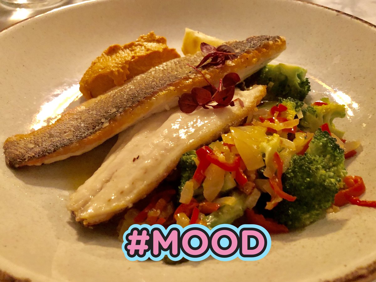 SottoWilmslow's tweet photo. Happy #mood at #SottoWilmslow #WednesdayFoodies #EatingOut #Wilmslow #Cheshire 👍🍽🍷 https://t.co/OS7ohORKXk