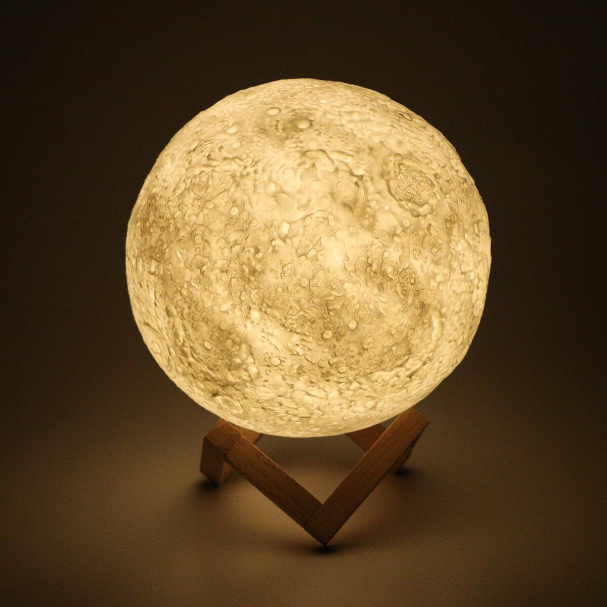 pprojectco's tweet image. It’s almost HALLOWEEN!!! Step up your spooky decor with our Full Moon Lamp! 🌕🧡🖤🧡

Passionprojectcompany.com

#moonlamp #halloweendecor #getspooky #fullmoon #passionprojco #homedecor #nightlight