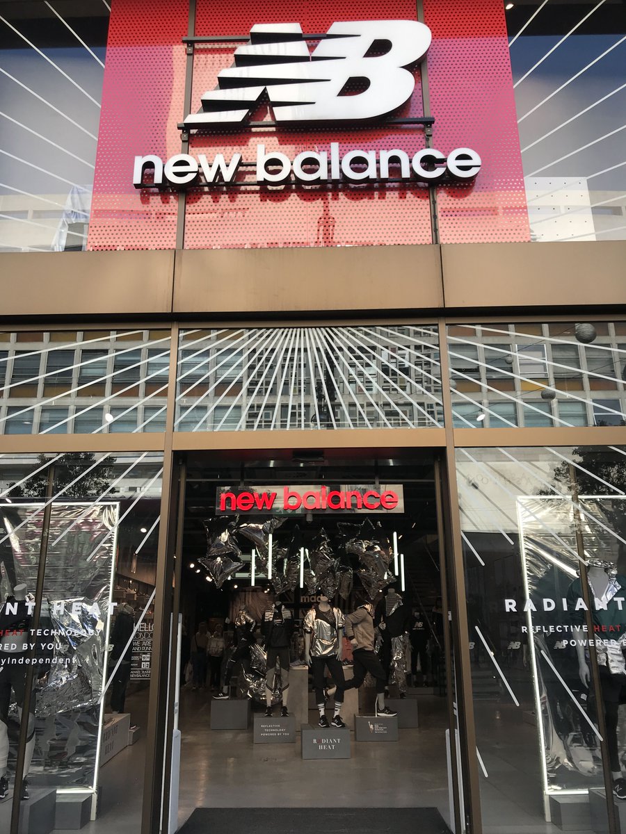 new balance oxford street opening hours 