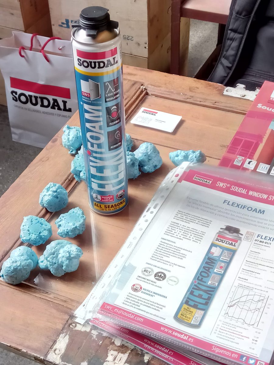 SOUDAL_ES's tweet photo. #Flexifoam, la #espuma flexible azul elegida como รบnica espuma #LivingBuildingMaterials compliant. El compromiso de @SOUDALQ con la #sostenibilidad. @BREEAMespana @GBCEs. #LivingBuildingChallenge. https://t.co/ea9M4iaKx3