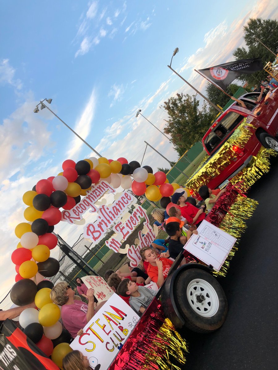 RBESRockets's tweet photo. The RBES Rockets had a fabulous time at the NOHS homecoming parade Tuesday evening. Over 50 students, representing the different clubs at RBES, showed up to participate. Thanks to the Student Leadership team for all of your planning! #titansintraining #futuretitans #titanpride https://t.co/GD2ggPr9vB