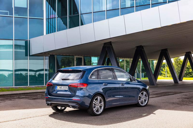 grupoadarsa's tweet photo. Durante Paris Motor Show, Mercedes-Benz presentó varios de sus vehículos, entre ellos la nueva generación del monovolumen compacto de la marca germana, el Clase B. #MercedesBenz #NuevoClaseB #NewBClass #PaisMotorShow #Adarsa
Más información: https://t.co/G8MQg1Jhyq https://t.co/rNpAIlcjzG