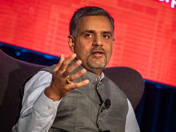 Franco__Marro's tweet photo. RT CRN: 5 Things We Learned About ArubaNetworks Co-Founder KeertiMelkote: https://t.co/5mkhHFSy01 https://t.co/4qmZp9pURv !!
