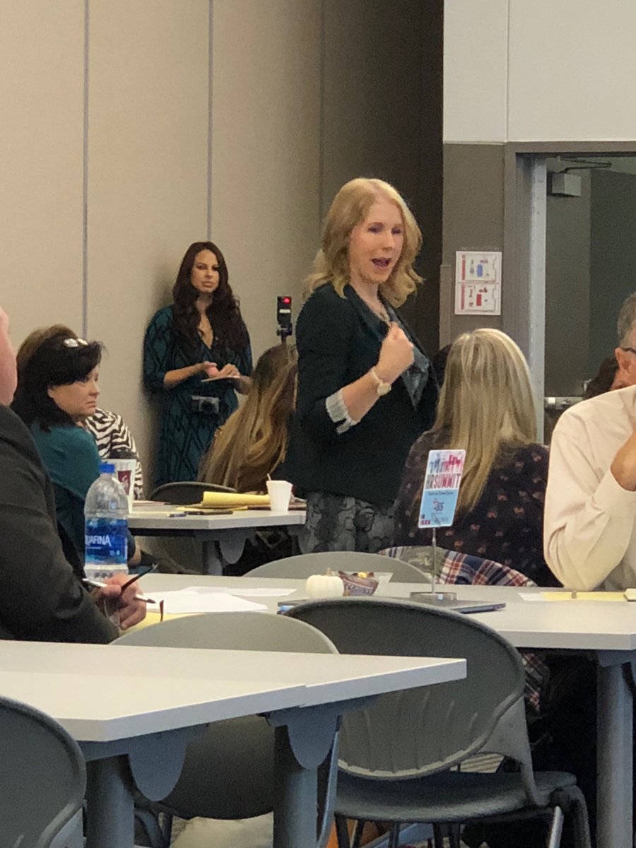 HRTiffany's tweet photo. Sharing how we can work with our strengths of our staff. LaurieGrace is amazing at keeping it interactive and engaged this morning! #dfwhrsummit #rethinkresults https://t.co/6429u9V7MY