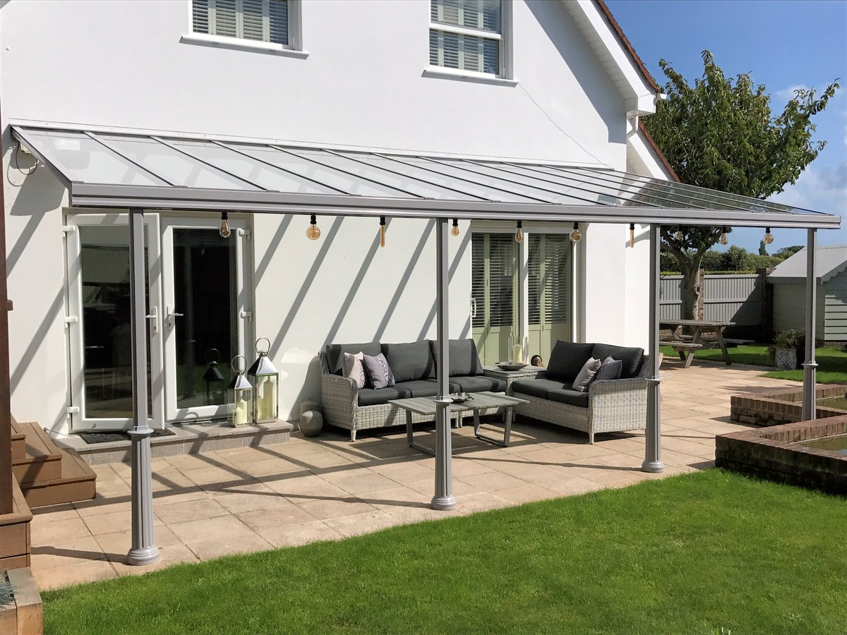 Perfect for all year round - The Veranda system offers outdoor living no matter the weather. 

Click below for more info! #veranda #homeimprovement #carport

mailchi.mp/e5d6b34e30fe/a…