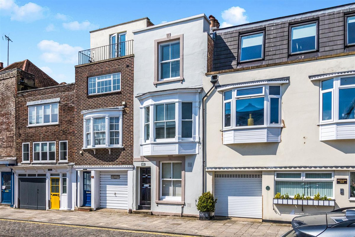 For sale, and just reduced.  Fantastic location, cobbled street in Old Portsmouth.  A three bedroom house in Broad Street with three bedrooms and ensuite bathrooms to two of the bedrooms.  £550,000.000.  Call to view this property on #Leaders, #Sales, #Southsea 02392838344.