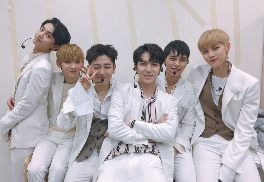 j__87xx's tweet photo. #JBJ_1주년_축하해
もうあれから一年が経つんだね
JBJができるってなったとき、本当に夢のようで、どんどんMVが発表されたり公式のアカウントができたりペンミがあったりして、、
こんなに夢中になったグループは初めてで、ジョイプルとメンバーとで作ってきた思い出何もかもが私の宝物。 https://t.co/90uEMiH0RV