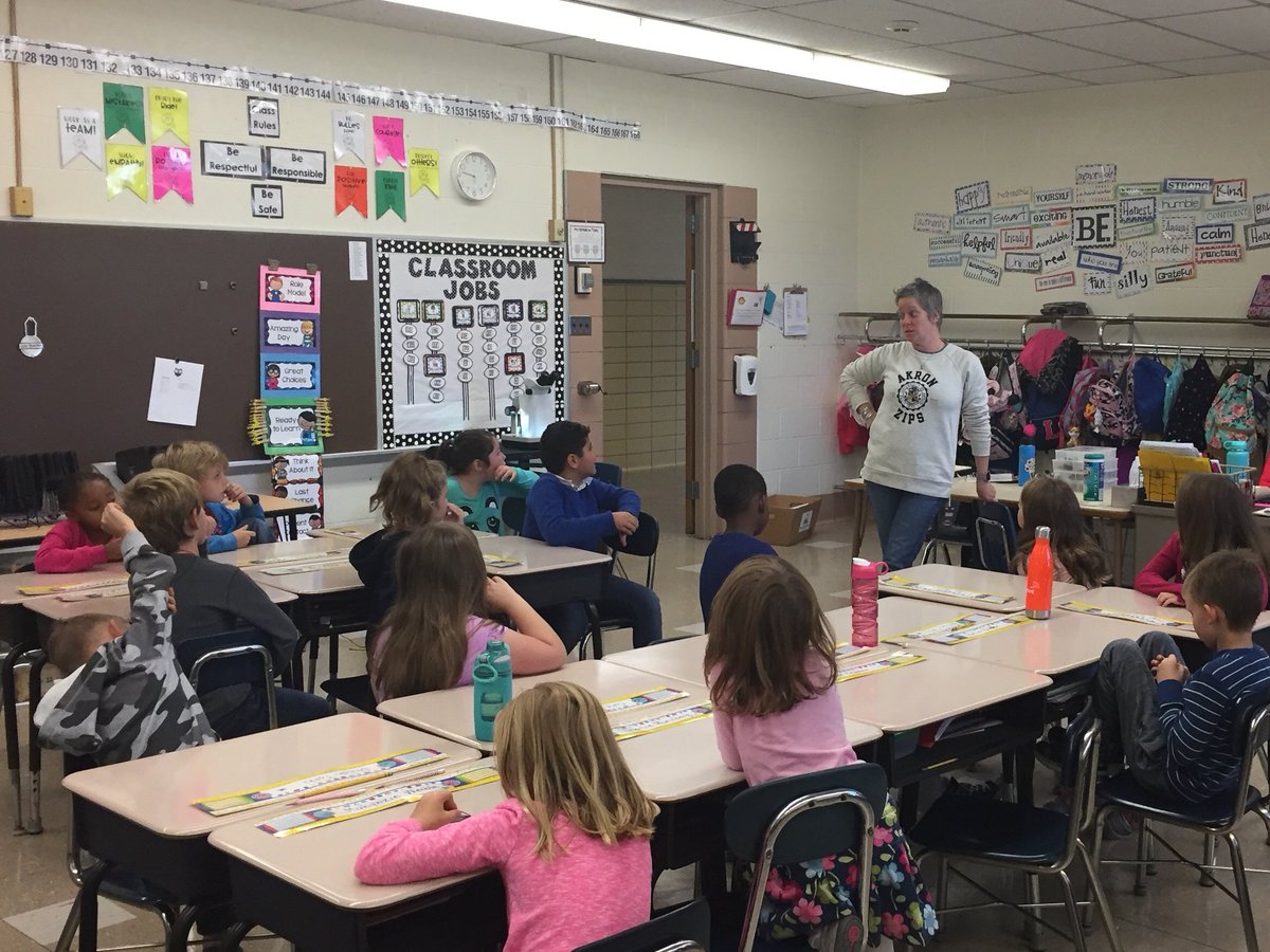 Dr. Roketenetz (Dr. Rocket) from The University of Akron provided a Biomimicry lesson to Herberichs' second grade students.  Dr. Roketenetz also runs the field house at the Bath Nature Preserve where our students will complete their second lesson.  She is an awesome resource.