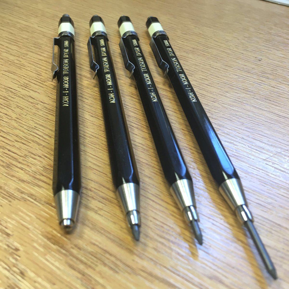 CUPrintServices's tweet image. Well, it never rains but it draws...

TWO graphics supplies deliveries in one day!

@WSofArchi students: you asked, we listened! 😊

After waiting over two weeks we’ve FINALLY got mechanical / clutch pencils (+spare leads) in stock!

#mechanical #pencil #clutch #graphics #drawing