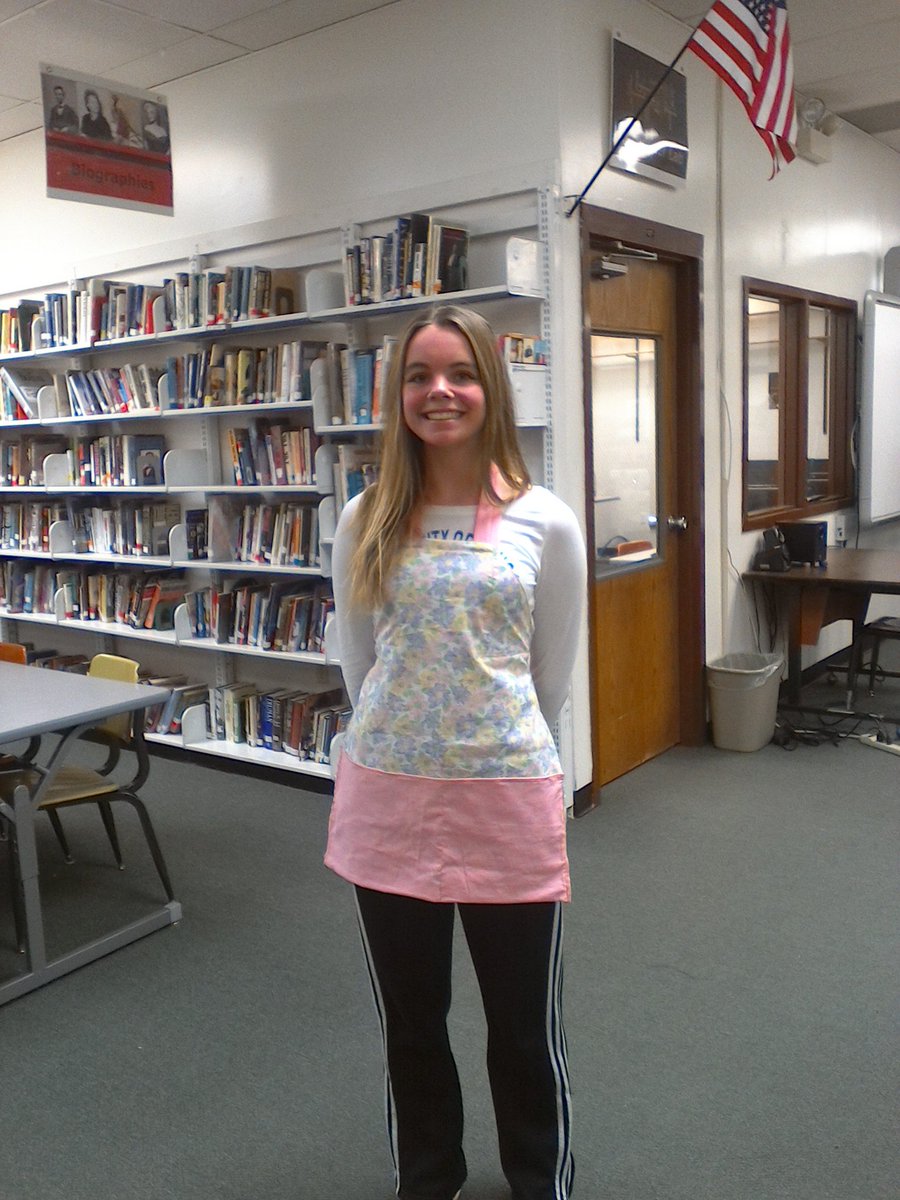 caschaer's tweet photo. Proud of her apron she made, way to go
#twolves7prideMHS https://t.co/UN9XPRLyW7