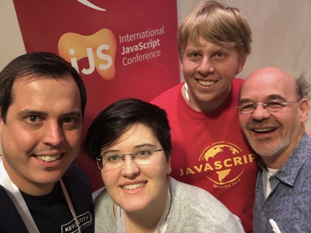 keyidentitygmbh's tweet photo. Unser Entwickler Team freut sich auf spannende Vorträge bei der International #JavaScript Conference in München! #KeyIdentity https://t.co/sEMeE2jsiu