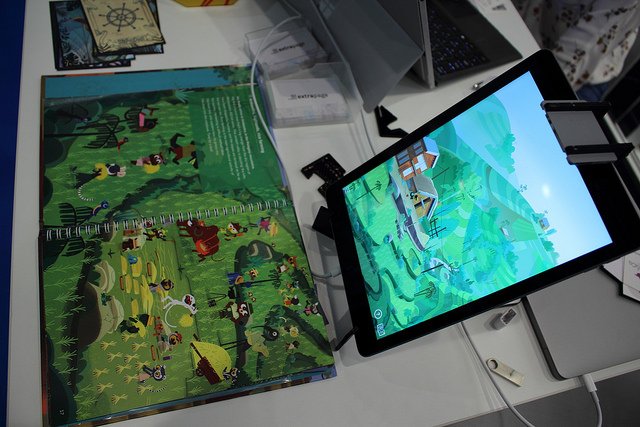 Extrapage, quand l'écran ajoute une page et une dimension au livre illustré actualitte.com/t/IqwVJkAq 
<a href="/escapadthebook/">Esca'Pad The Book</a> 
<a href="/Book_Fair/">FrankfurterBuchmesse</a> #fbm18 #edition #Lecturenumérique #livre #application #livreeducatifaugmenté #innovation