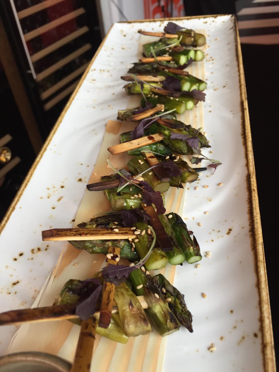_TheBricks's tweet photo. Feeling peckish? How about something to tickle those tastebuds!
 #canapés #elevenses https://t.co/Jrd2XqeFPP