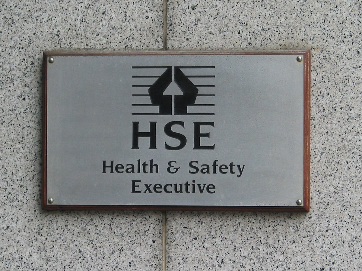 via <a href="/H_S_E/">Health and Safety Executive</a>: Firm fined £18k after worker injured by conveyor due to inadequate #machineguarding. HSE inspector advises companies to check their machinery guarding. Read more press.hse.gov.uk/2018/company-f…

#PUWER
#machinesafety 
#machineguards
#healthandsafety
