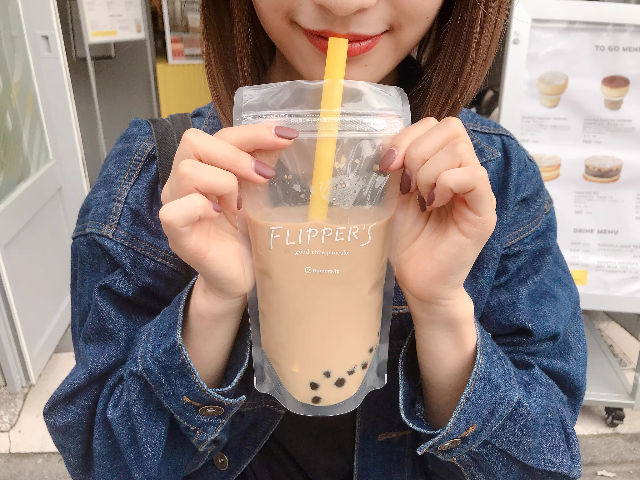こりゃ映えるでしょうｗｗおしゃれで美味しいタピオカドリンク！！このパッケージがなんとも斬新ｗｗ