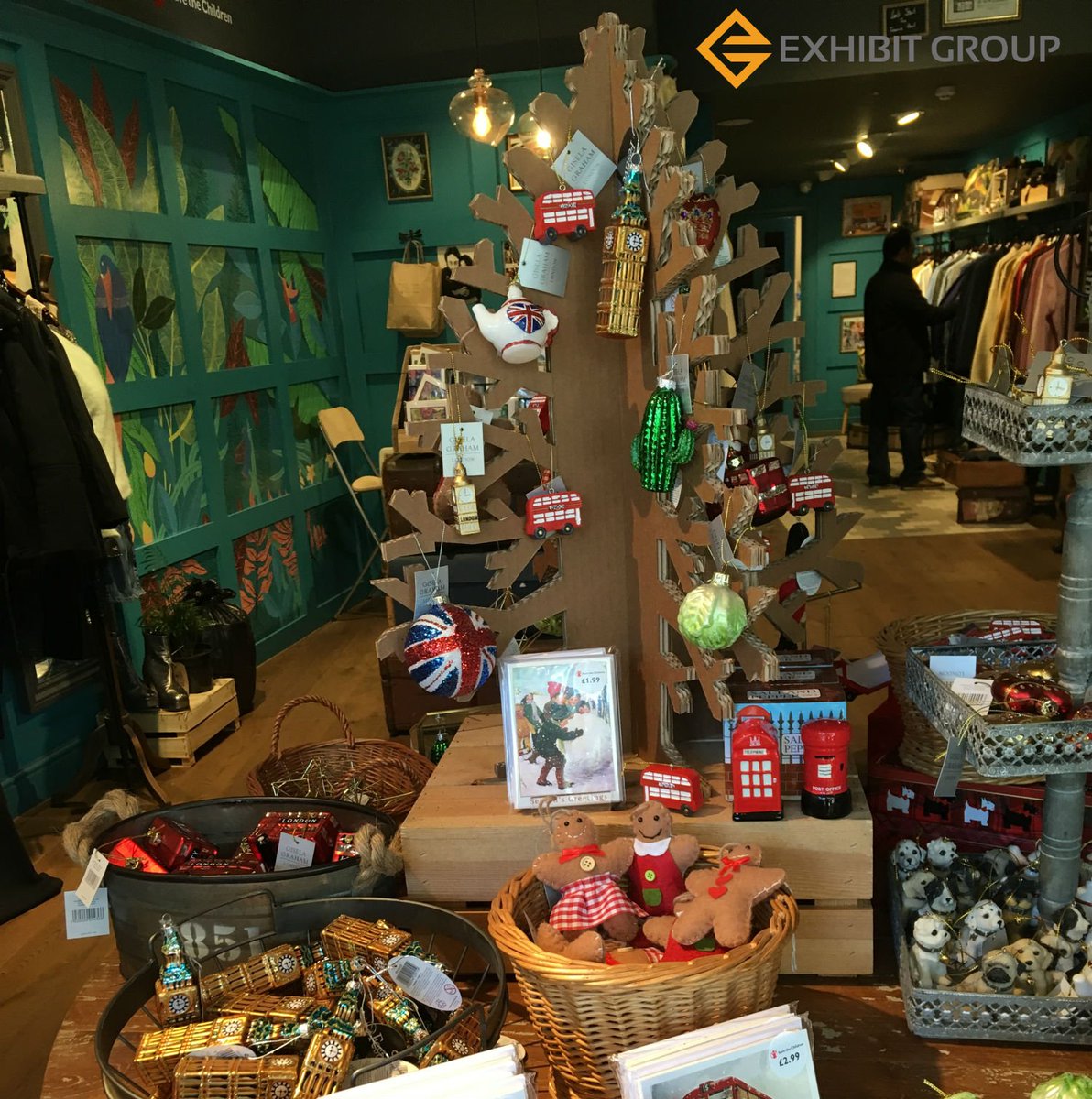 ExhibitGroup_UK's tweet photo. We've been supporting Save the Children with their Xmas shops! Can you believe in 10 weeks #Christmas will be over and we'll be enjoying #BoxingDay? It's just around the corner! Have you got your #ChristmasEvents sorted? #graphics #furniturehire #exhibitions #events #eventprofs https://t.co/p581TRDF8X
