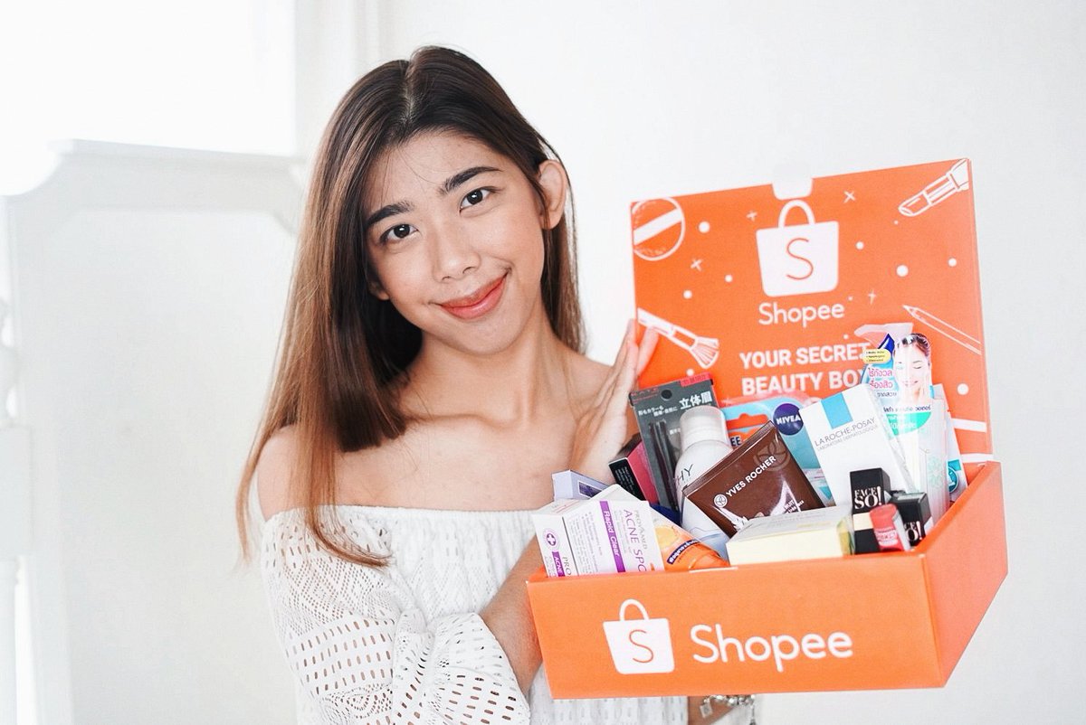 bewtyjunkie's tweet photo. มาาา! ช็อปกัน 17-20 ต.ค.นี้ Shopee มีโปร Beauty Sale ลดเยอะมากกกกสูงสุด 90% / ชิ้นที่สอง 1บาทไปอีก มีแค่แบรนด์ดัง (ของแท้แน่นอน!) ลาโรชงี้ อีฟโรเช่ วิชชี่งี้ ช็อปให้ตายกันไปข้างนึงงง https://t.co/g1nVgpSLep #ShopeeTH #ShopeeBeautyBox #โปรดีบอกต่อ https://t.co/biZS6mzKGV
