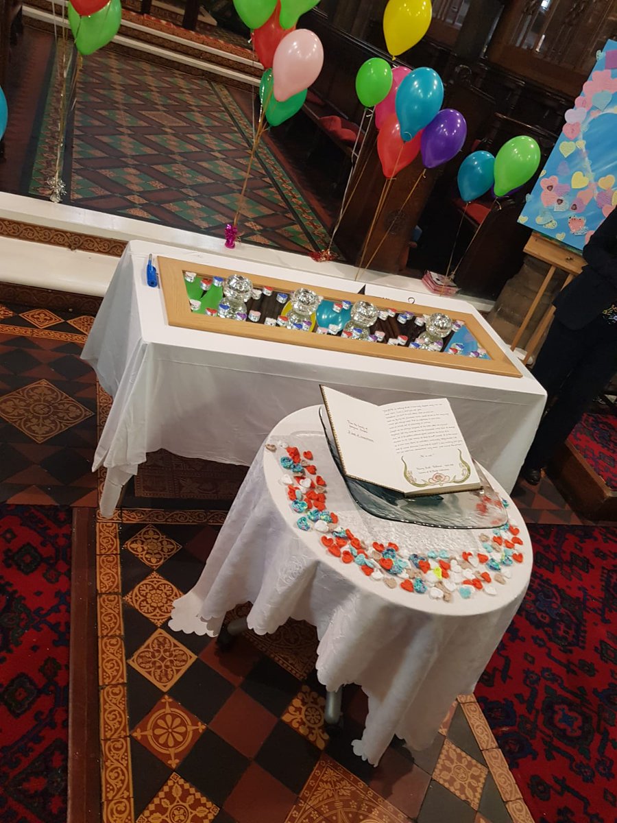 On Sunday 14 October 2018 staff from UHNM gathered together with families who have lost their babies and children in hospital. It was an opportunity to remember those we have lost and we thank our hardworking teams for their involvement in putting this special day together