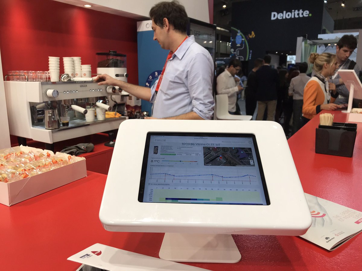 cil_logistica's tweet photo. #IOTSWC18 y #Seractive de la mano de @cil_logistica CILGROUP #ecosistematecnologico , gracias @VodafoneEmpresa !!! https://t.co/Aq2lj3ijMj