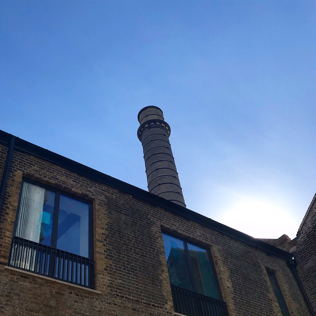 wigmorejones's tweet photo. #throwbackthursday - really is - This was taken last Thursday when the sun was still shining. 

#newhomesnewbeginnings #wigmorejones #wandsworth #property #theramquarter #architectural #realestate  #missthesummer #rambrewery https://t.co/ClCkvg5Brl