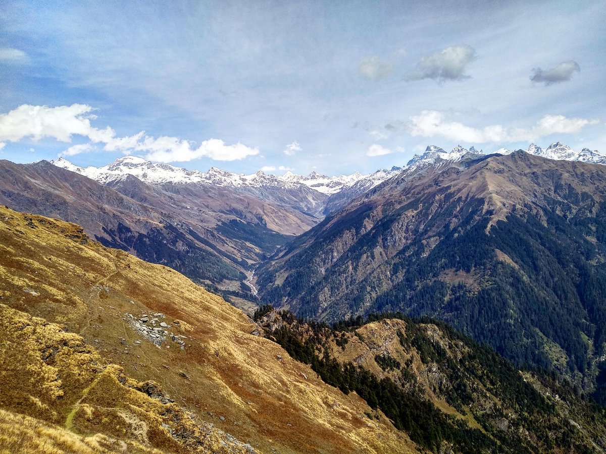 TrailsHimalayan's tweet photo. Trekking in Indian Himalaya
Early winter trek
#himalayantrailsmanali #himalayantrailsindia #manali #trekkinginindia #camping
#trekking #malanatrek #chanderkhannipass https://t.co/ZlT3Q57sl8