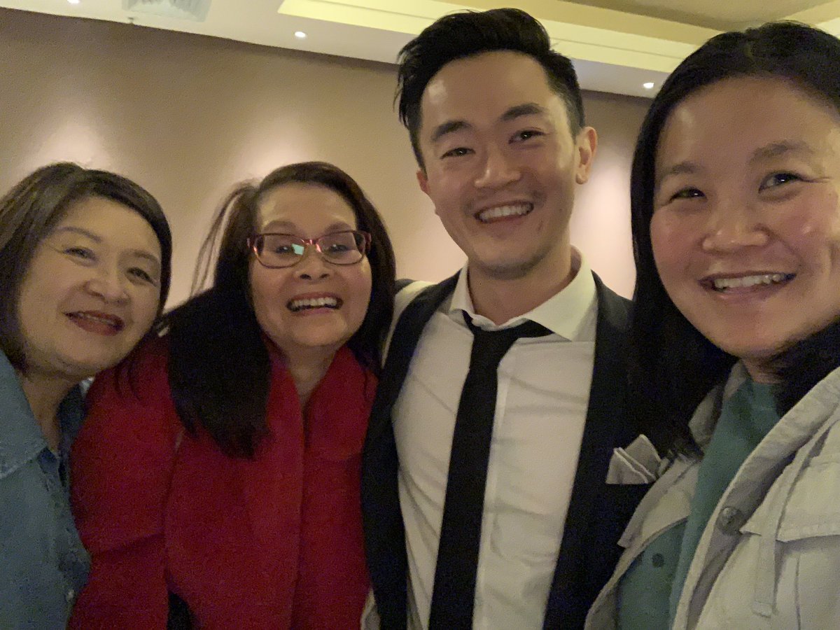 barbwright's tweet image. Getting to meet Benjamin Law and his mum, WITH MY mum was a pretty amazing experience. Such a lovely family! @mrbenjaminlaw #thefamilylaw #adlff