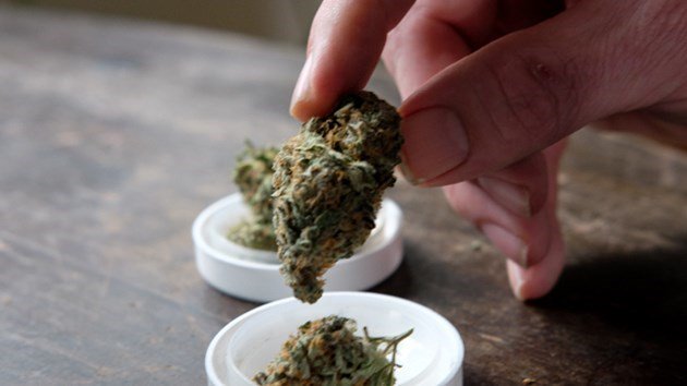 Ontario residents can now buy cannabis online, must wait for retail stores: bit.ly/2J0lN6H https://t.co/Oju6jcBP5m