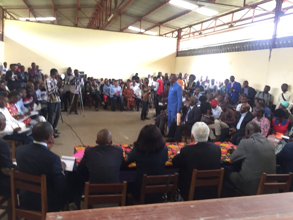 percy_suze's tweet photo. En ce moment au LEPAAC pour la #WFD2018 #JMA2018 et lutte contre la #pauvreté : portes ouvertes et ateliers thématiques sur la #formation, l#entrepreneuriat et la #technologie en #Agriculture https://t.co/HSQ1Qn7iEK