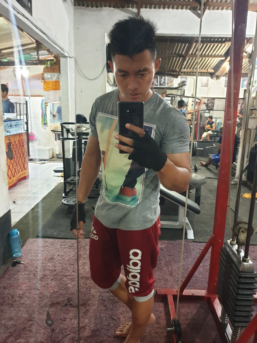 PeeDedi's tweet photo. butuh proses untuk sampai Tujuan...

#workout #fullbodyworkout #gymtime #gymnastics #gymmotivation #fitness #fitnessmotivation #fitnessday https://t.co/BRjwFhDc5u