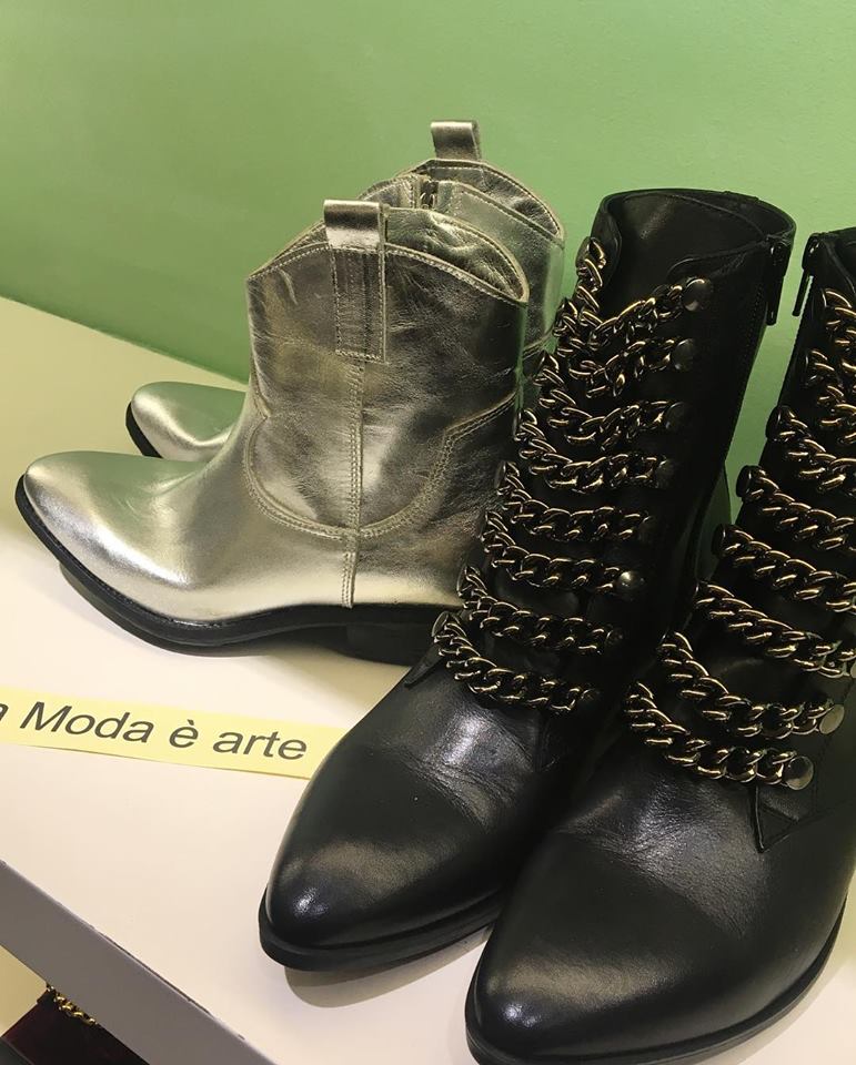 MondoVertice's tweet photo. #lamodaèarte #torino #newoutfit #shoes #mondofashion #mondoviaroma #allthefashion #mondoviaroma #beatifulpeople #vip https://t.co/o1sAhbeOtT